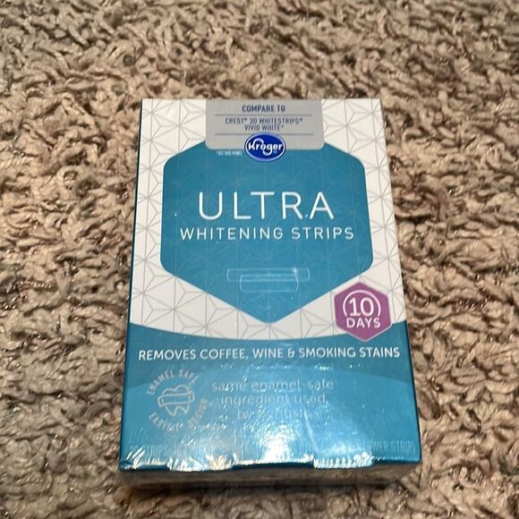 Ultra Whitening Strips - Picture 3 of 7